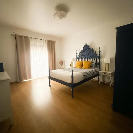 Offshore Rustic House ペニシェ