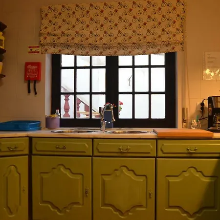 Offshore Rustic House Homestay Peniche