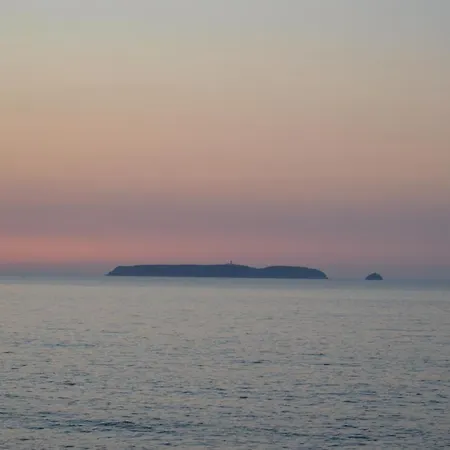 ホームステイ Offshore Rustic House *