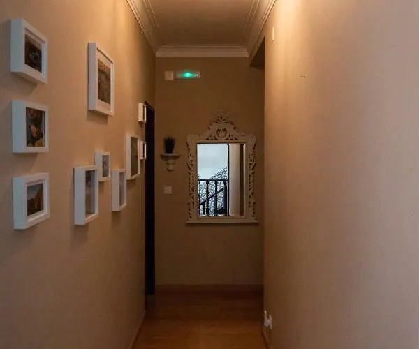 Offshore Rustic House * Peniche